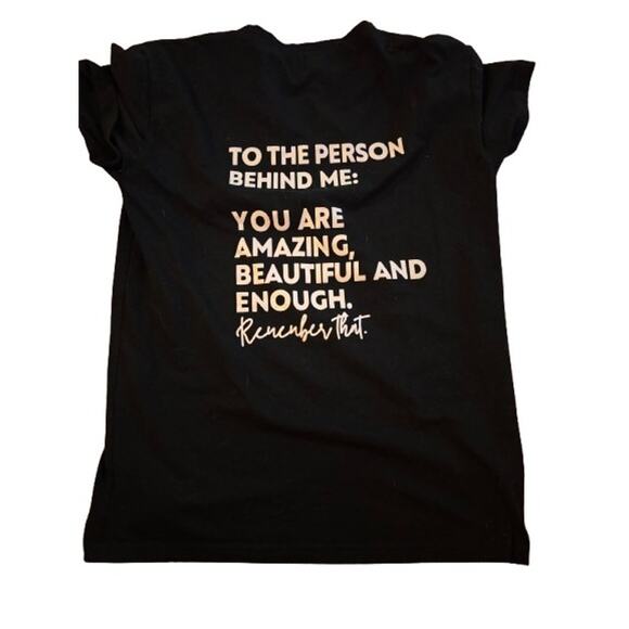 Women’s large (runs small) - Picture 2 of 3